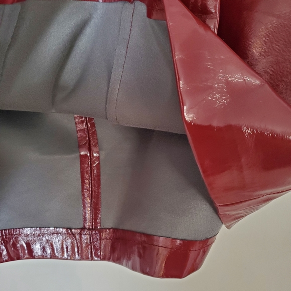 Mango Casual womens skirt small red gloss vinyl pencil mini zipper - Picture 3 of 5